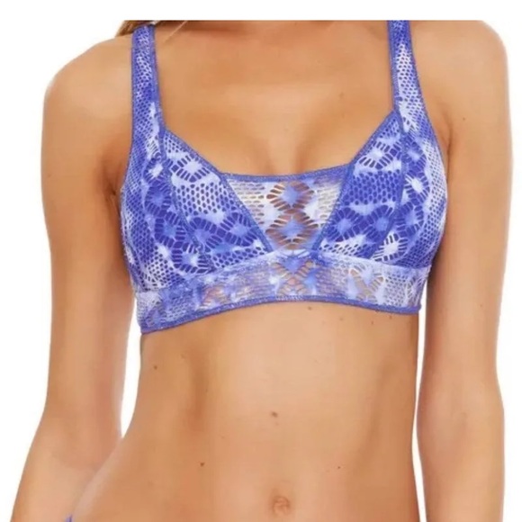 BECCA by Rebecca Virtue Sapphire Blue Crochet Tie Dye Bikini Top Swim - Picture 1 of 8
